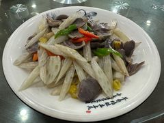 鸭珍炒藕带-广迎居老正兴菜馆
