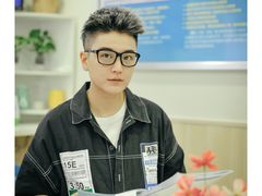 -上海大学附属上海和平眼科医院