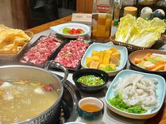 -四点金粥底火锅(沂州里店)