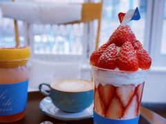 草莓杯-Cafe de Paris(林荫路店)