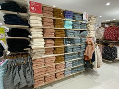 -优衣库(青岛伟东乐客城店)