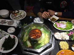 -陆派巴倒烫火锅(城东店)