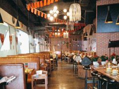 -椰荟四季音乐主题餐厅(大芬店)