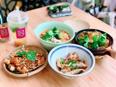 -BOIBOI马来茶餐室(江宁路店)