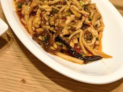 -渝信川菜 · 川味家常菜(财富购物中心店)