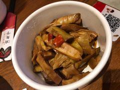 -渝是乎酸菜鱼(龙旗购物中心店)