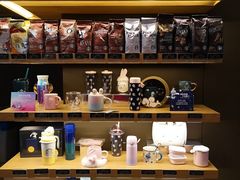 零售区-星巴克(上海交通大学店)