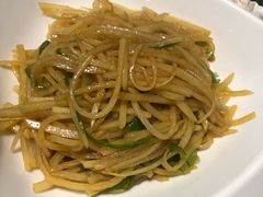 -每食每刻·皖北新民地锅鸡