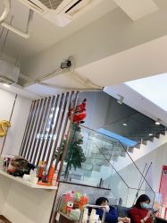 -妃格美发沙龙·烫发·染发