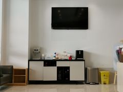 -瑞尔齿科(上海长风大悦城店)