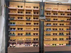 -MUJOSH木九十眼镜(月星环球港B1店)