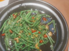-胡氏大盘鸡新疆菜(石岗店)