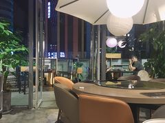 大堂-日进一片海.生腌海鲜火锅.宵夜烧烤(三里屯总店)