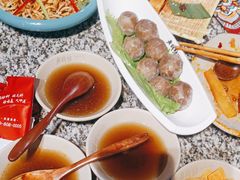 -老牌坊云南鱼豆花火锅(哈西万达店)