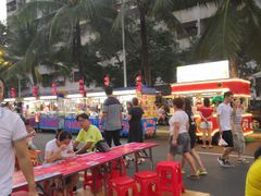 -海大南门夜市(海富街店)