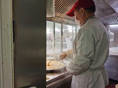 -老新隆牛肉锅贴(新街口店)