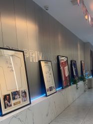 -PE SALON
