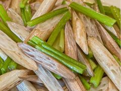 -莲餐厅·湖北菜·潜江小龙虾店(愚园路店)