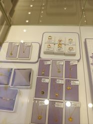 -菜百首饰店(东方新天地店)