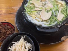 -丽虹云南过桥米线(兴工街店)