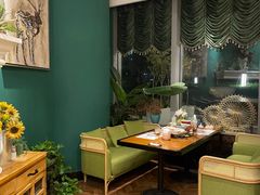 卡座-甜阿姨·天台花园私房菜(万松园店)
