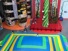 -蒙特利亲子乐园