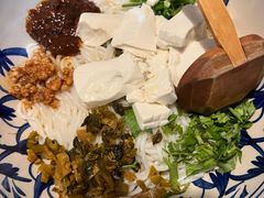 豆花米线-蜗牛小馆醉乡民谣云南菜(惠新西里店)