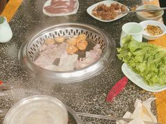 -釜御山海鲜烤肉火锅自助(新城市中心店)