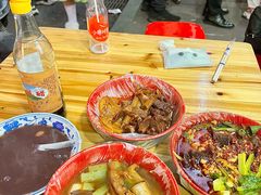 -小吴水煮(羊子巷无任何分店)
