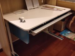 -moll学习桌椅(上海久光百货店)