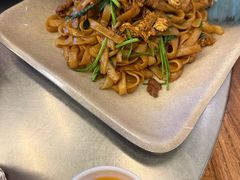 潮界湿炒牛河-潮界(LU·ONE凯德晶萃广场店)