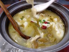 -周鱼小馆石锅酸菜鱼(活力汇店)