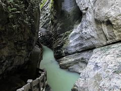 -龙水峡地缝景区