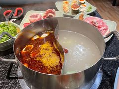 -海吃海喝海鲜烤肉炭火主题自助餐(朝阳店)