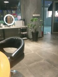 -时尚殿堂明星门店