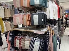 -优衣库(北京万柳华联购物中心店)