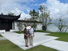 -上海滴水湖皇冠假日酒店