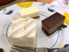 海盐芝士蛋糕拼盘-萨莉亚意式餐厅(护国新天地店)