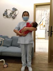 -爱瑞馨母婴护理中心·月嫂育儿嫂