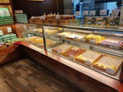 面包甜点陈列柜-南宋胡记(杭州体育场路店)