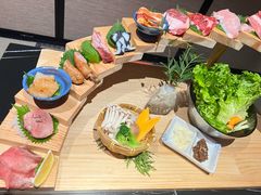 -山川小町·极番烧肉(新地假日广场店)