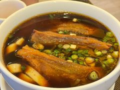 红烧牛肉台湾刀削面-中国厨房/台湾牛肉面