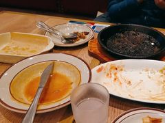 -玛格萝妮比萨屋(四平店)