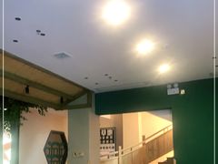 -绿草地·湘菜(酃湖师院店)