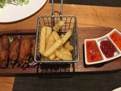-四月吧餐厅(正阳步行街店)