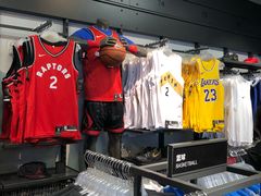 -NIKE上海青浦优选体验店