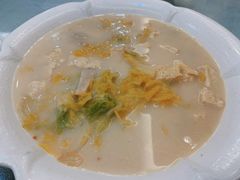 冻豆腐炖白菜-关东风老北方菜馆(桂芳园店)