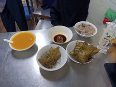 -芳婆糕团店(王府大街店)