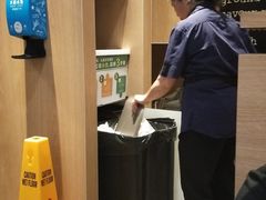 -麦当劳(海岸城店)