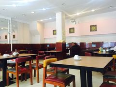 大堂-阿洪锅贴王(小吃城店)